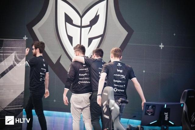 雷拉与前锋 雷拉与前锋