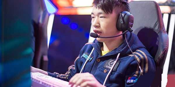 水队进入新 水队进入新