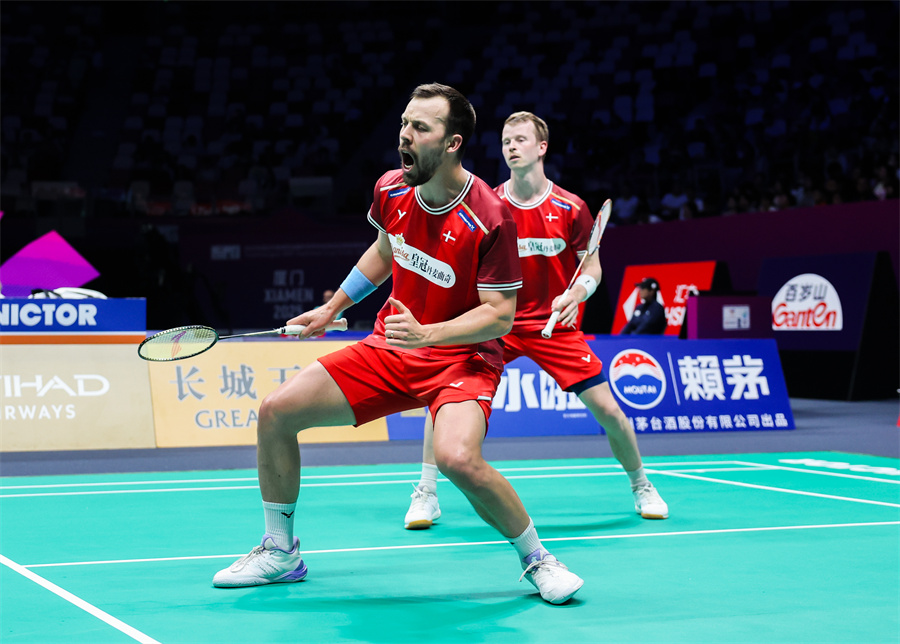 反手两点突 反手两点突